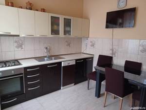 Vând apartament la casă în zona ultracentrală - imagine 4