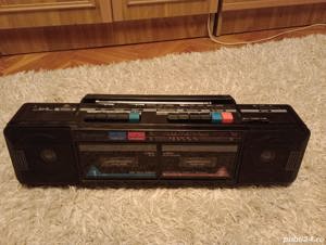 Boombox de colectie radiocasetofon stereo Universum Senator Sony JVC Nova Japan 