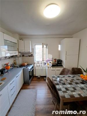 Apartament 3 camere, centrala termica, decomandat, 65 mp, 2 bai, Complex Studentesc - imagine 2