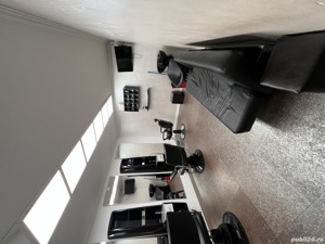 Închiriez posturi frizerie - imagine 3