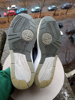 Converse Weapon 2.0, marime 44, UK 9( 28 cm) made in Vietnam. - imagine 10