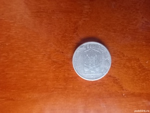 Vând 2 monede de 500 de lei din 1999