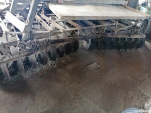 Tractor, plug, disc!  - imagine 4 Tractor, plug, disc!  - imagine 4