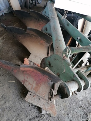 Tractor, plug, disc!  - imagine 9 Tractor, plug, disc!  - imagine 9