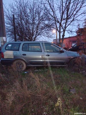Dezmembrez Renault Laguna 1.9 dti/1.6i 16v an 1999/2000. - imagine 9