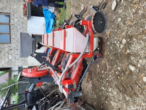 tractor same explorer  - imagine 8