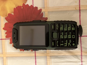 Telefon mobil antisoc si acumulator 10.000mA