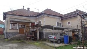 Vand proprietate in Santandrei, judetul Hunedoara, compusa din doua corpuri de casa, sura, garaj,  - imagine 2