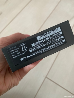Vind samsung Z flip4 purple 256 gb 2200 ron sigilat
