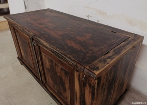 Cufar foarte vechi din lemn masiv - imagine 6