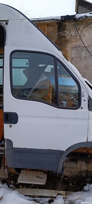 Geam geamuri laterale microbuz Iveco  - imagine 5