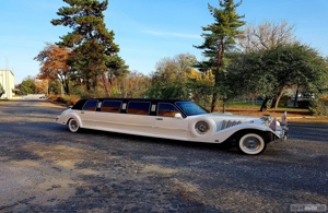 Limuzina Excalibur SUA, epoca, vintage, evenimente, nunti, petreceri     - imagine 5