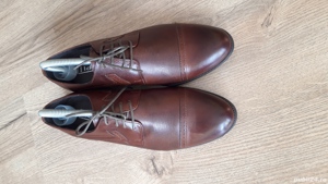 Pantofi din piele barbati - imagine 4