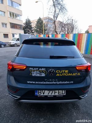 Scoala de soferi cutie automata