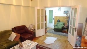 Vand apartament 4 camere decomandat in Deva, zona 22 Decembrie (Liceul Auto), etaj 4,  - imagine 3