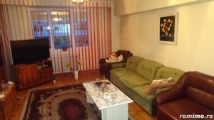 Vand apartament 4 camere decomandat in Deva, zona 22 Decembrie (Liceul Auto), etaj 4,  - imagine 2