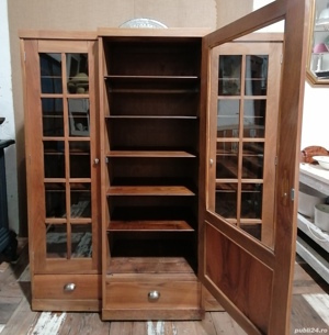 Dulap vechi (anii  1940),  din lemn masiv de nuc, restaurat - imagine 5