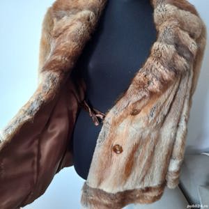 Vând jachetă din blană de bizam