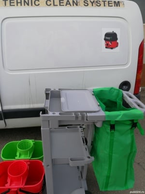 Ansamblu curatenie cu galeti si mop