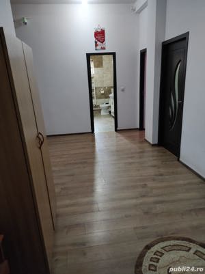 Apartament 3 camere spațiu comercial etaj parter.  - imagine 5