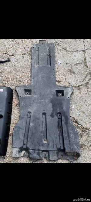 Scut motor Vw Touareg 2.5 partea din spate - imagine 2