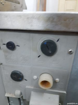 Mașină de ghiață doua bucăți  - imagine 3