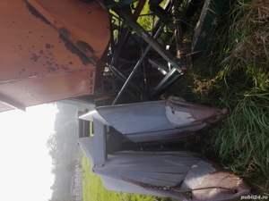 Vând culegătoare de porumb