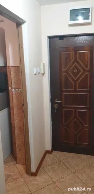 Vand apartament cu 3 camere în Loc. Aiud, cartier Dallas, etaj 2, pivniță, garaj - imagine 4