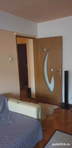 Vand apartament cu 3 camere în Loc. Aiud, cartier Dallas, etaj 2, pivniță, garaj - imagine 5