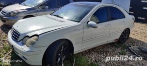 Dezmembram mercedes-benz c-class w203 limuzina - imagine 2