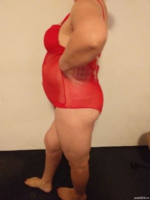 Matură cu experienta și răbdare masaj  de relaxare cluj 