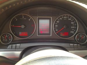 Audi A4 2L TDI 140 CP 2005.06 euro 4 - imagine 8