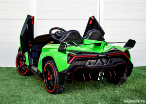 Masinuta electrica pentru 2 copii Lamborghini Veneno 4x 45W 12V Green - imagine 5