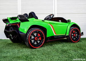 Masinuta electrica pentru 2 copii Lamborghini Veneno 4x 45W 12V Green - imagine 4