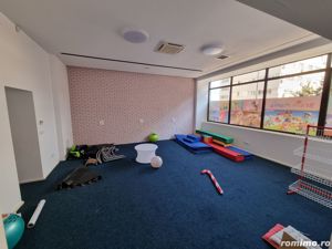 Poarta 6-spatiu comercial finisat modern cu 2 intrari - imagine 6