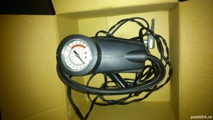 Compresor auto alimentare 12v , 300 PSI - Stare Buna