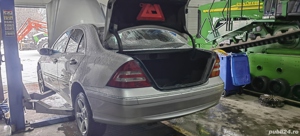 piese / dezmembrez mercedes C220 2001-2005 - imagine 3
