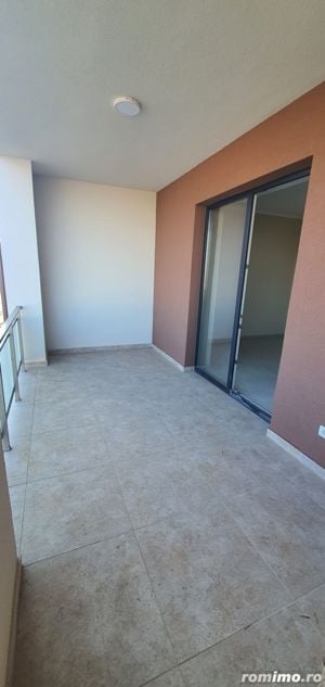 Vând apartament cu 2 camere decomandat în Giroc  - imagine 13