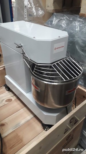 malaxor Aluat capacitate 22 litri  380v -1500w Italia nou sigilat - imagine 2