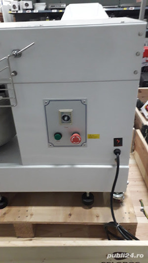 malaxor Aluat capacitate 22 litri  380v -1500w Italia nou sigilat - imagine 3