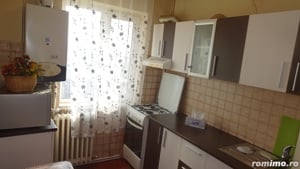 Vand apartament 2 camere in Deva, zona Piata Centrala, decomandat, suprafata utila 47 mp,  - imagine 3