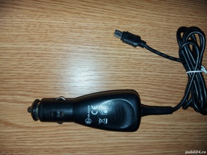 Incarcatot     Alimentator auto pentru  GPS, Fujitsu Siemens