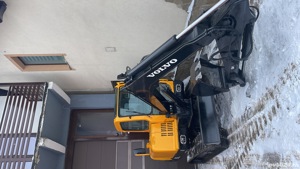 Excavator Volvo EC55 B - imagine 3