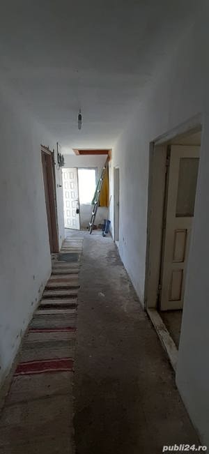 ULTIMA OCAZIE -Vând Schimb gospodărie cu apartament  în Rm. Vâlcea sau București - imagine 3