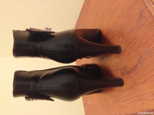 Botine de vanzare - imagine 3