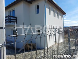 Casa individuala pentru 2 familii 6 camere 720 mp curte Cisnadie - imagine 2