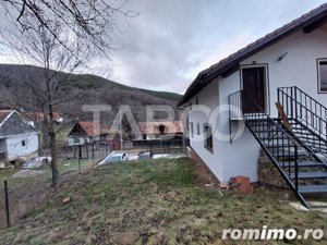 Casa de vacanta - pensiune 96 mp teren de 875 mp in Rasinari - imagine 4