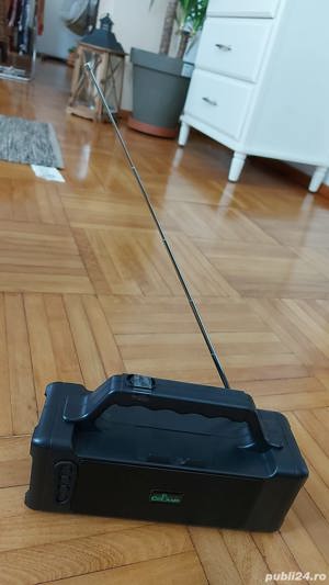 Minikituri fotovoltaice panou solar, acumulator, controller, iluminat, GSM, unele si cu radio, boxa. - imagine 2