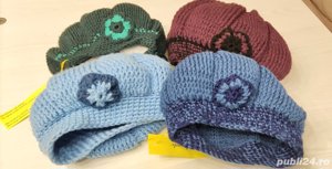 3 Berete lucrate manual hand made