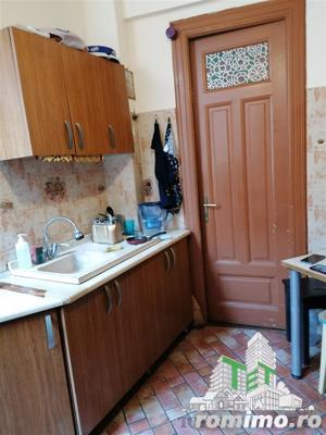 Vila de 19 camere in zona Parc Carol - imagine 16